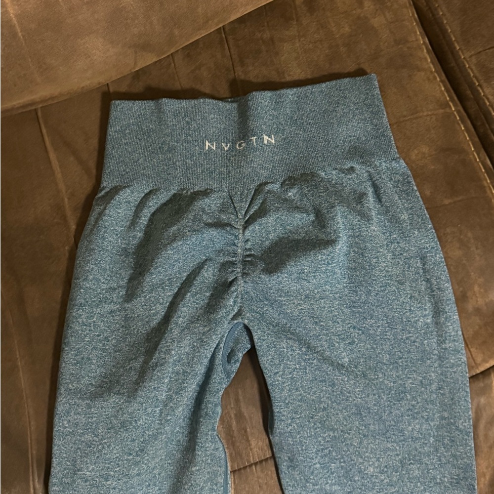 NVGTN teal blue seamless scrunch leggings